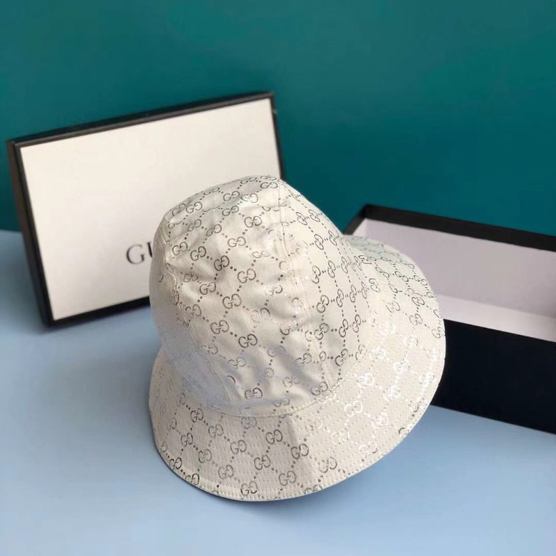 G*u*i lame bucket hat