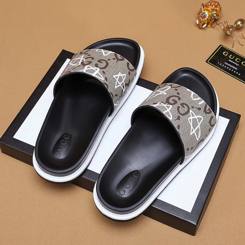G*u*i stars printed slide sandal