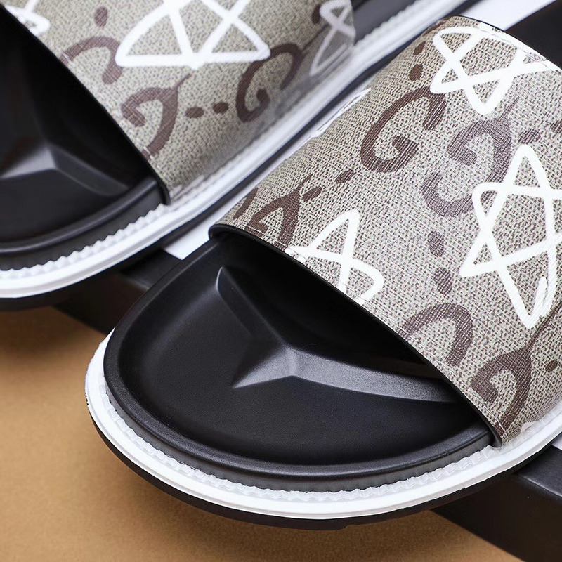 G*u*i stars printed slide sandal