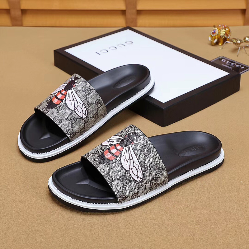 G*u*i bee printed slide sandal