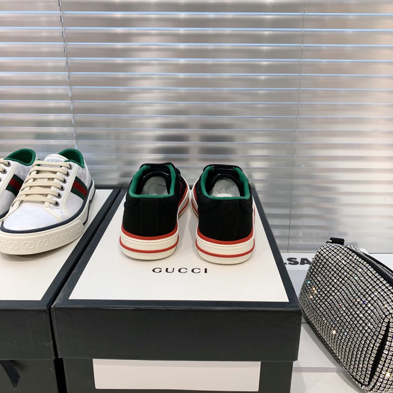 G*u*i tennis 1977 sneaker