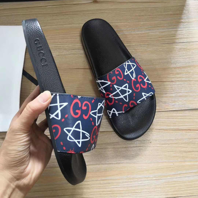double G*u*i star printed slippers