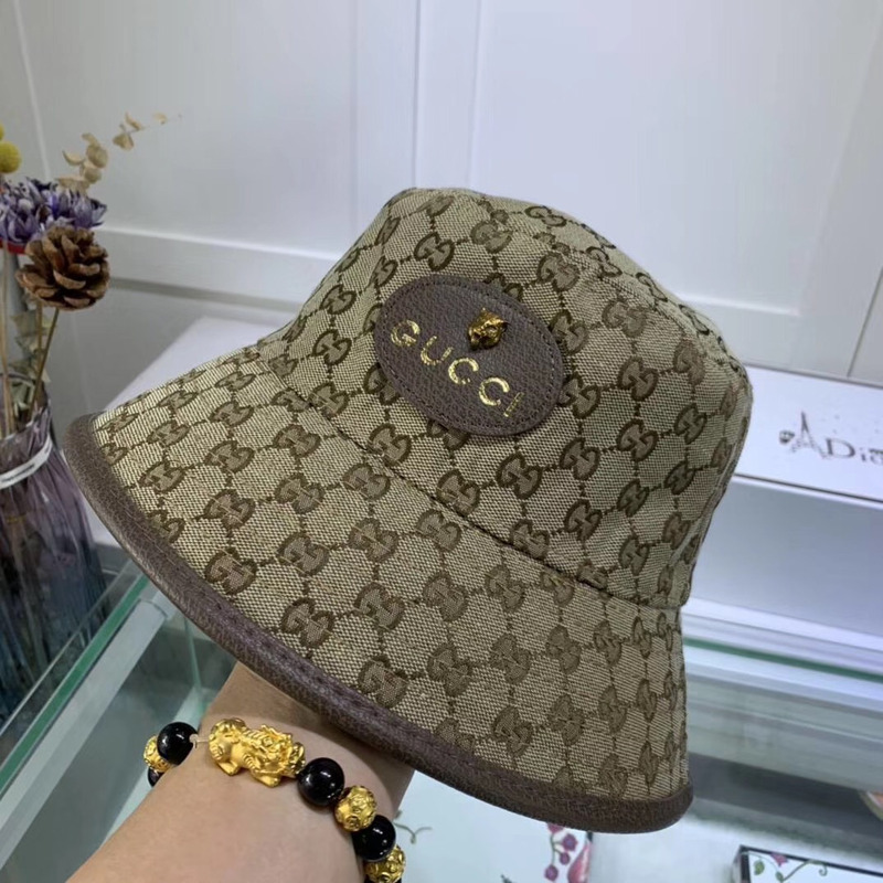 G*u*i canvas bucket hat in khaki