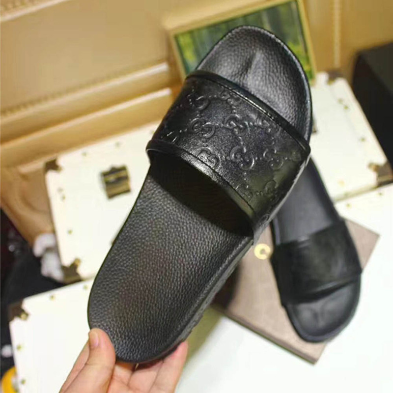 G*u*i double g black sandals