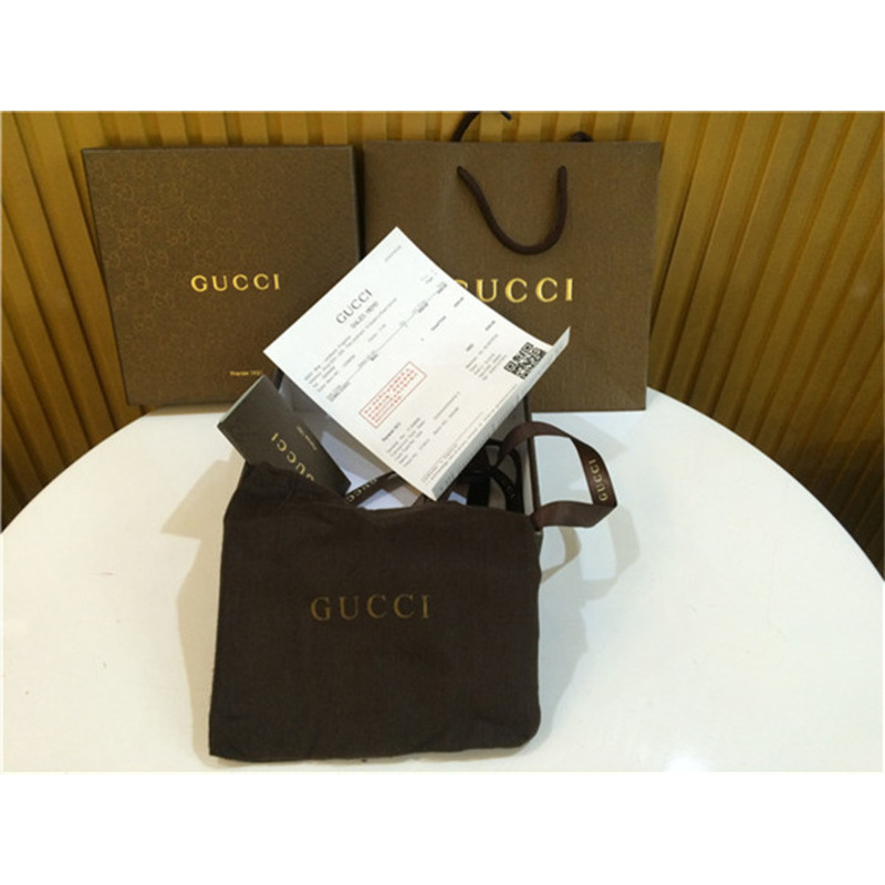 red G*u*i leather gold buckle