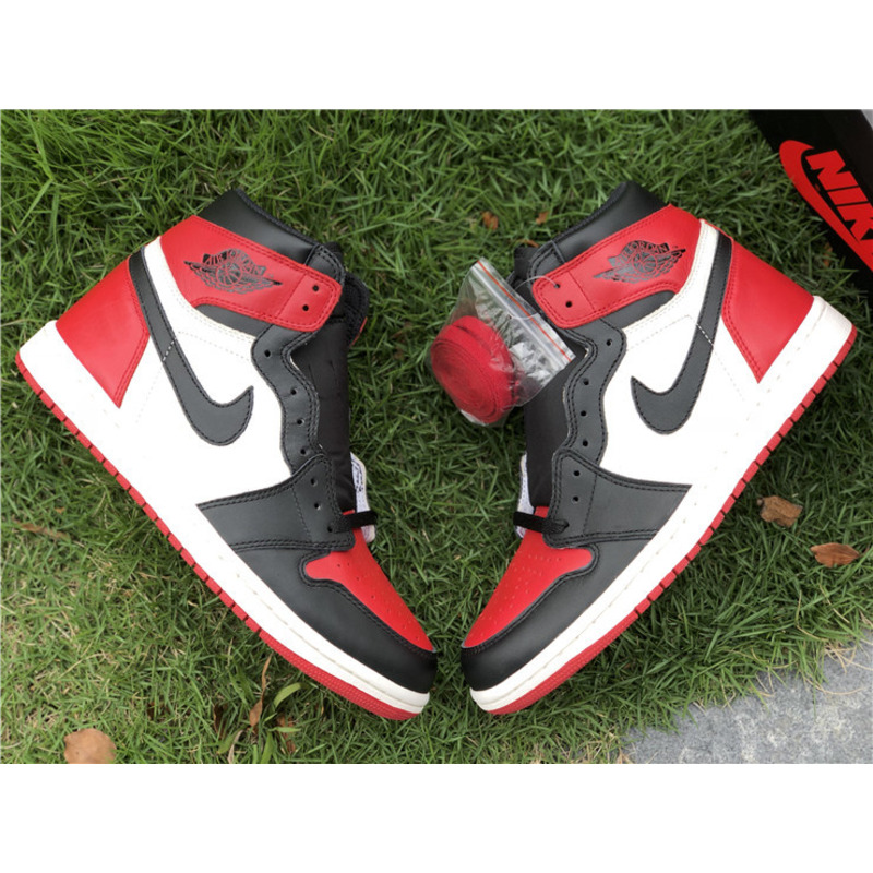 Air Jordan 1"Bred Toe"2018 Sneakers Men Women