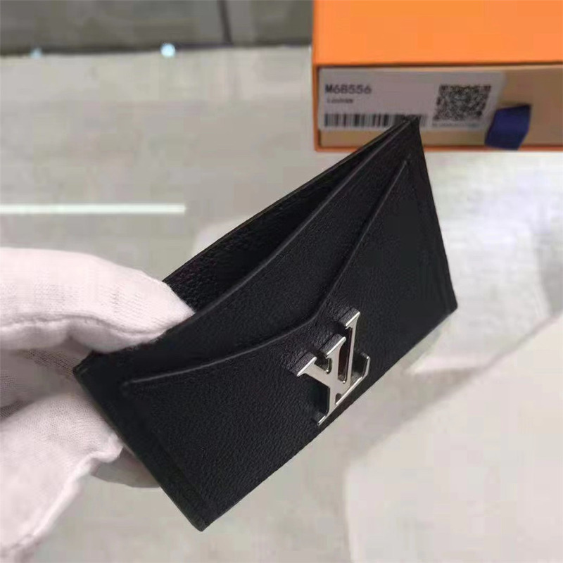 l**is V*t*n wallet