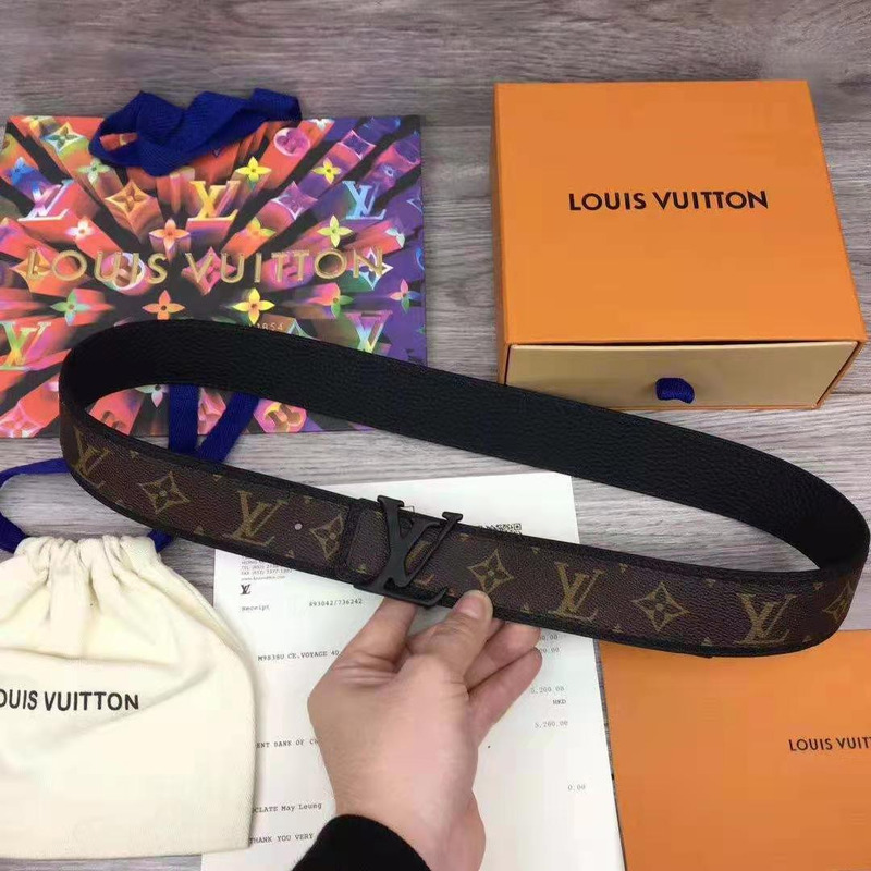 l**is V*t*n initiales monogram belt