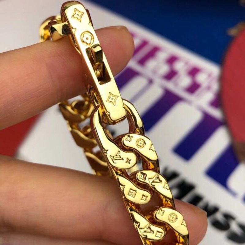 l**is V*t*n x nba bracelet gold