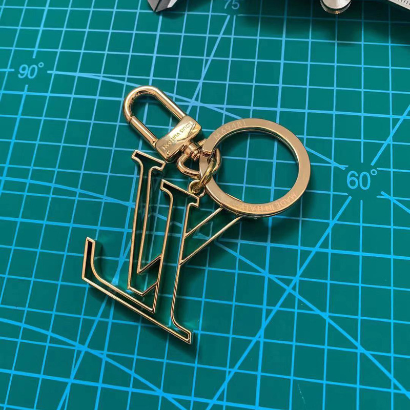l**is V*t*n keychain