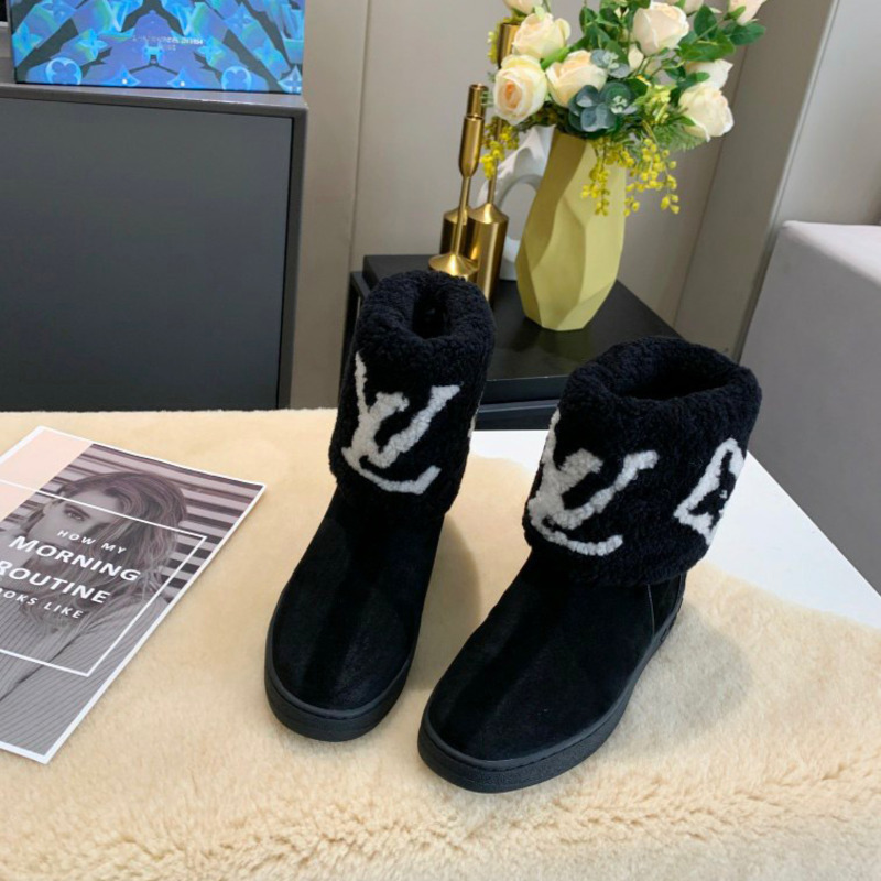 l**is V*t*n monogram black cotton boots