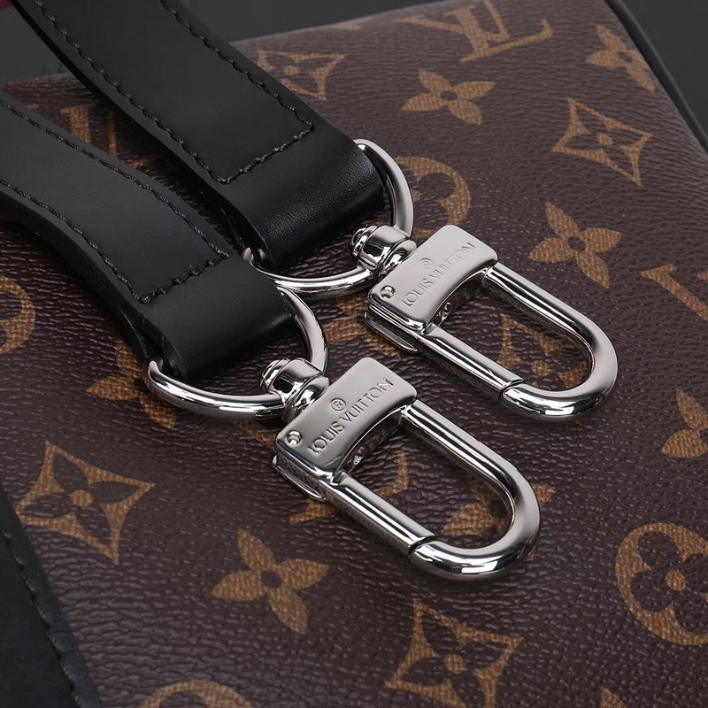 l**is V*t*n monogram duffle bag