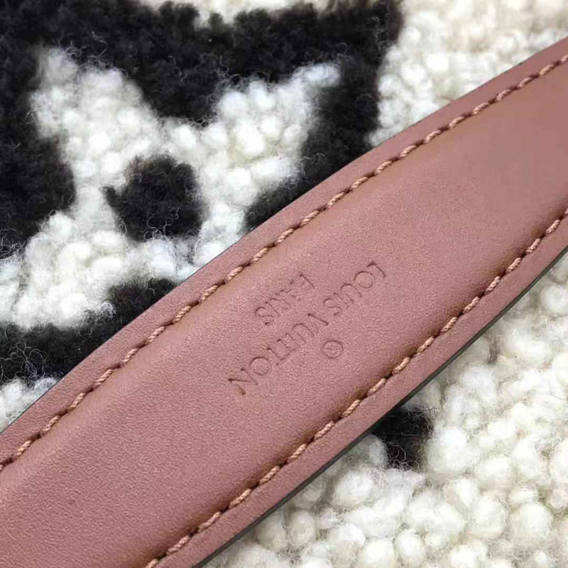 l**is V*t*n monogram lv bumbag