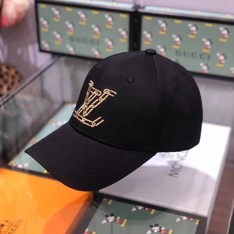 l**is V*t*n chain cap