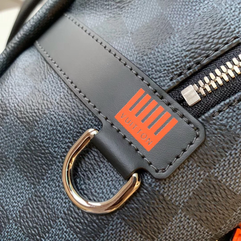 l**is V*t*n damier cobalt race discovery backpack