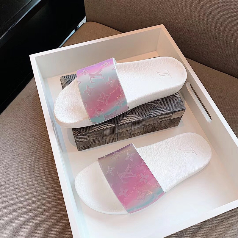 l**is V*t*n waterfront mule sandals in pink