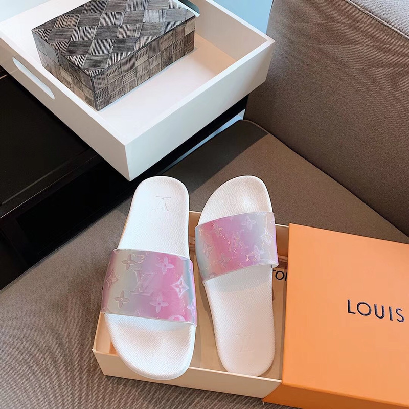 l**is V*t*n waterfront mule sandals in pink