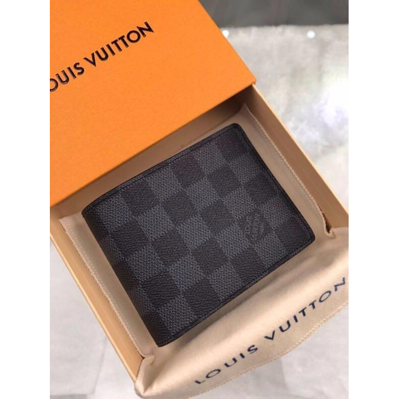 l**is V*t*n damier wallet