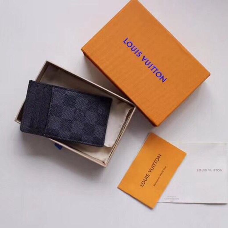 l**is V*t*n card holder n63217