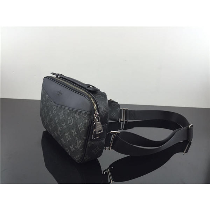 l**is V*t*n black monogram bumbag explorer