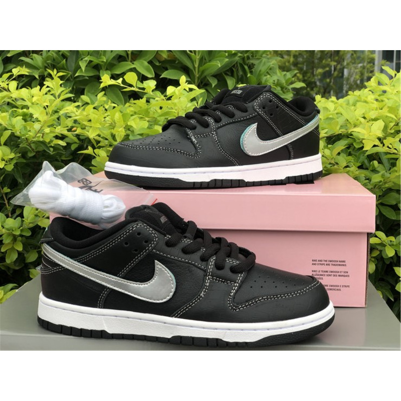 Di*m*nd x nike sb dunk low "black" bv1310 001 sneakers men women
