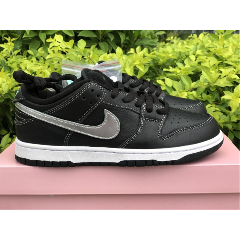 Di*m*nd x nike sb dunk low "black" bv1310 001 sneakers men women