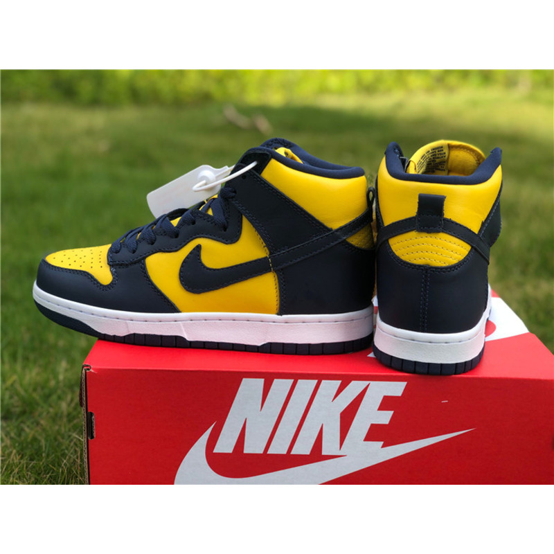 Nike Dunk High "Michigan" CZ8149 700 Sneakers Men Women