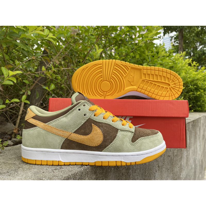 Nike Dunk Low SE Dusty Olive DH5360 300 Sneakers Men Women