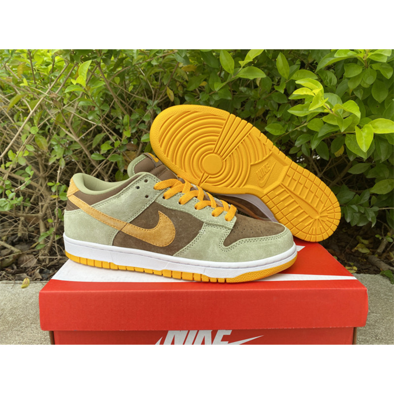 Nike Dunk Low SE Dusty Olive DH5360 300 Sneakers Men Women