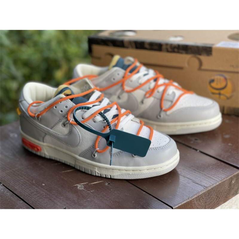 OFF White x Futura x Nike Dunk LOFF W DM1602 104 Sneakers Men Women