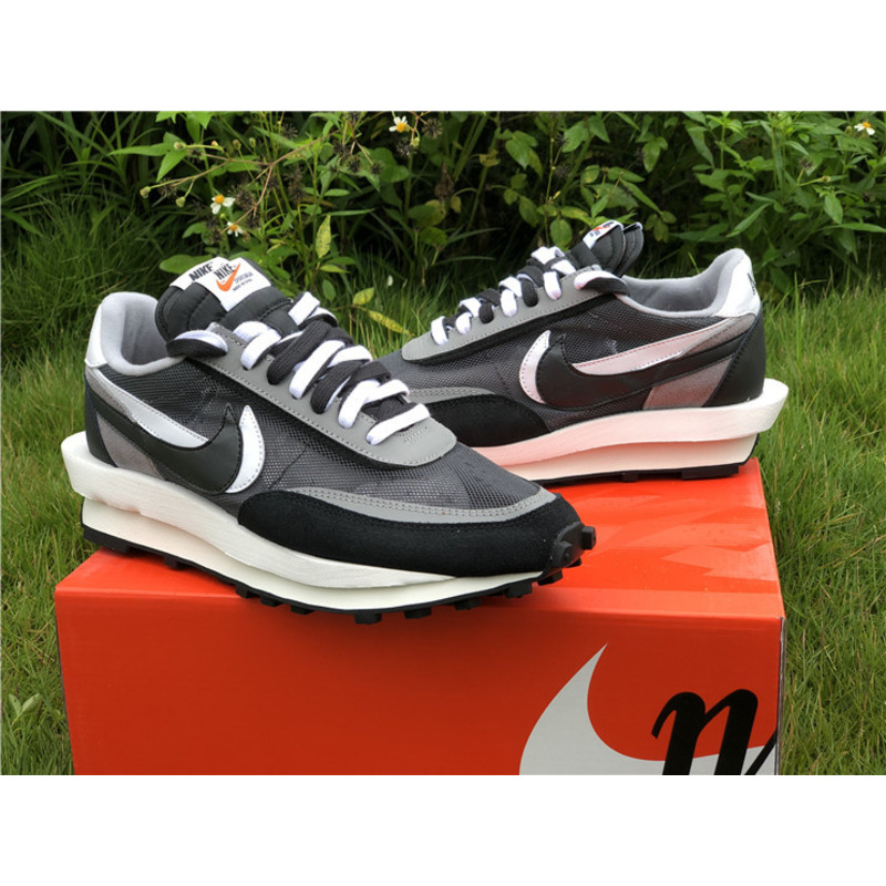 Sacai x Nike LDV Waffle BV0073 001 Sneakers Men Women
