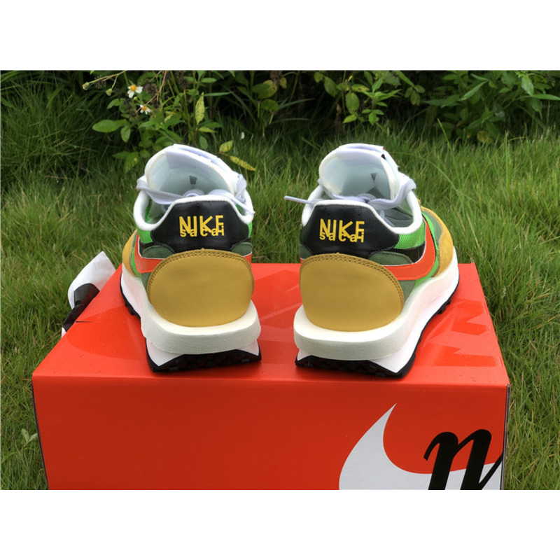 Sacai x Nike LDV Waffle BV0073 300 Sneakers Men Women